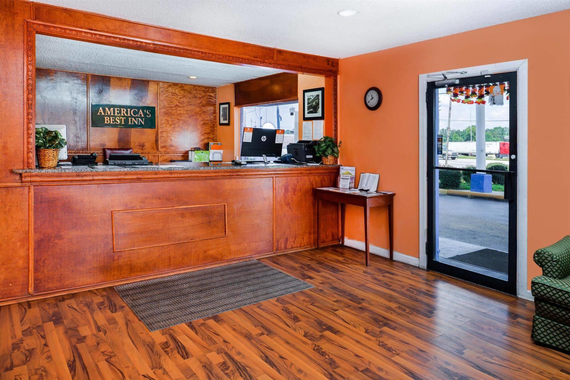 America'S Best Inn Montgomery モンゴメリー エクステリア 写真